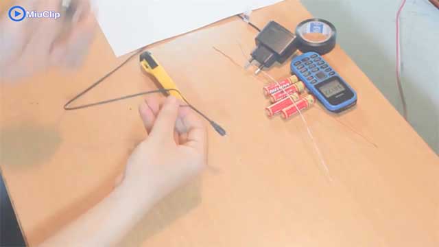 HÆ°á»›ng dáº«n lÃ m bá»™ sáº¡c pin Ä‘iá»‡n thoáº¡i 5V báº±ng pin tiá»ƒu
