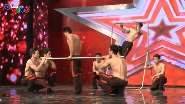 Vietnam's Got Talent 2014 - Binh đoàn 6 múi - Street workout