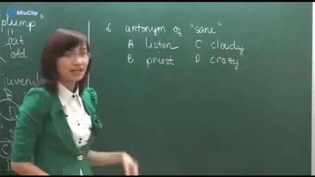 Tiếng Anh - Phương pháp làm dạng bài tập câu hỏi xã hội