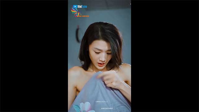 [Full] CÃ´ gÃ¡i á»Ÿ nhÃ  má»™t mÃ¬nh nhÆ°ng hÃ ng xÃ³m thÆ°á»ng nghe tiáº¿ng xáº£ nÆ°á»›c á»Ÿ nhÃ  cÃ´ lÃºc 1 giá» khuya