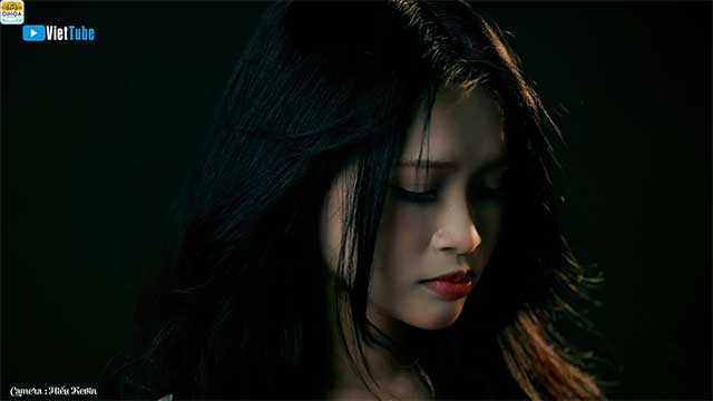 [Official MV] Em Thua Cô Ta - Min Quỳnh Anh | Cô ấy tốt hơn em à, cô ta cũng thương anh à...