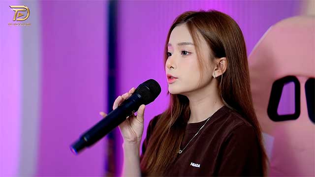 Em Thua Cô Ta Remix - Út Nhị Mino Cover | Cô ấy tốt hơn em à, cô ta cũng thương anh à!