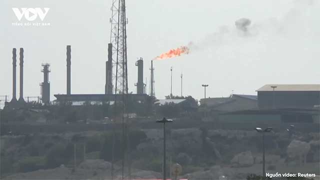 Mỹ tấn công đảo Kharg, vì sao ông Trump dội đòn vào "viên ngọc quý" của Iran?